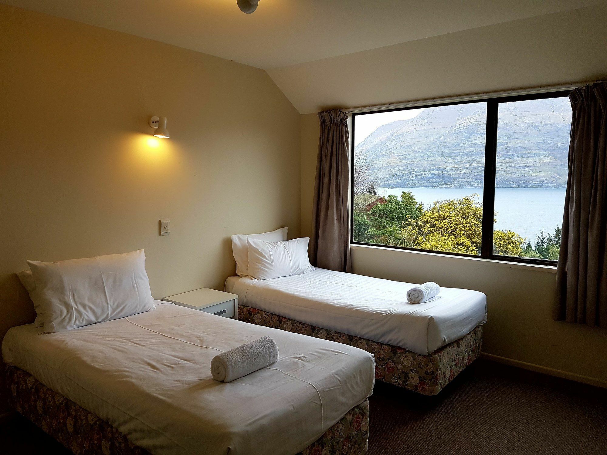 Queenstown Lakeview Holiday Home-5Mins To Town Esterno foto